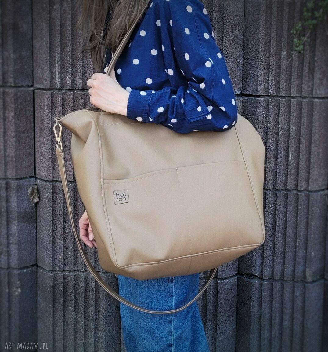 Lazy Bag Pocket - torba na ramię ciemnobeżowa z ekoskóry oversize