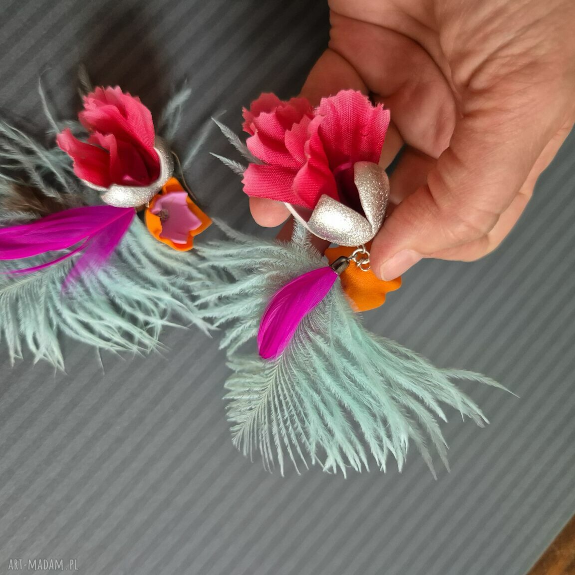 Kolczyki z długimi piórami - leciutkie boho Frida