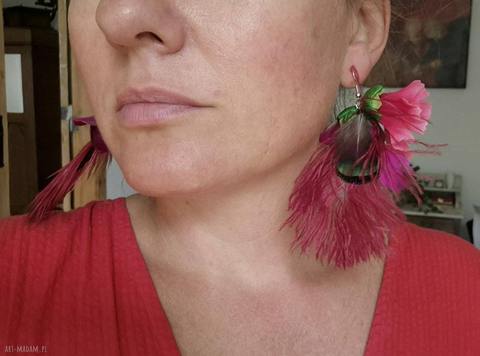 Kolczyki leciutkie i długie pióra - boho etno w stylu Fridy