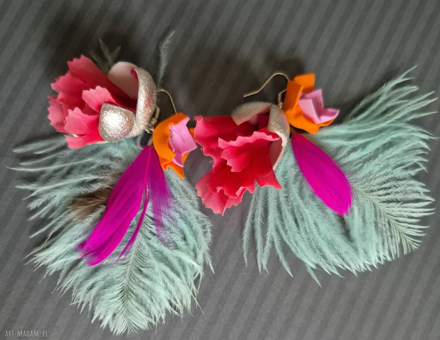 Kolczyki z długimi piórami - leciutkie boho Frida