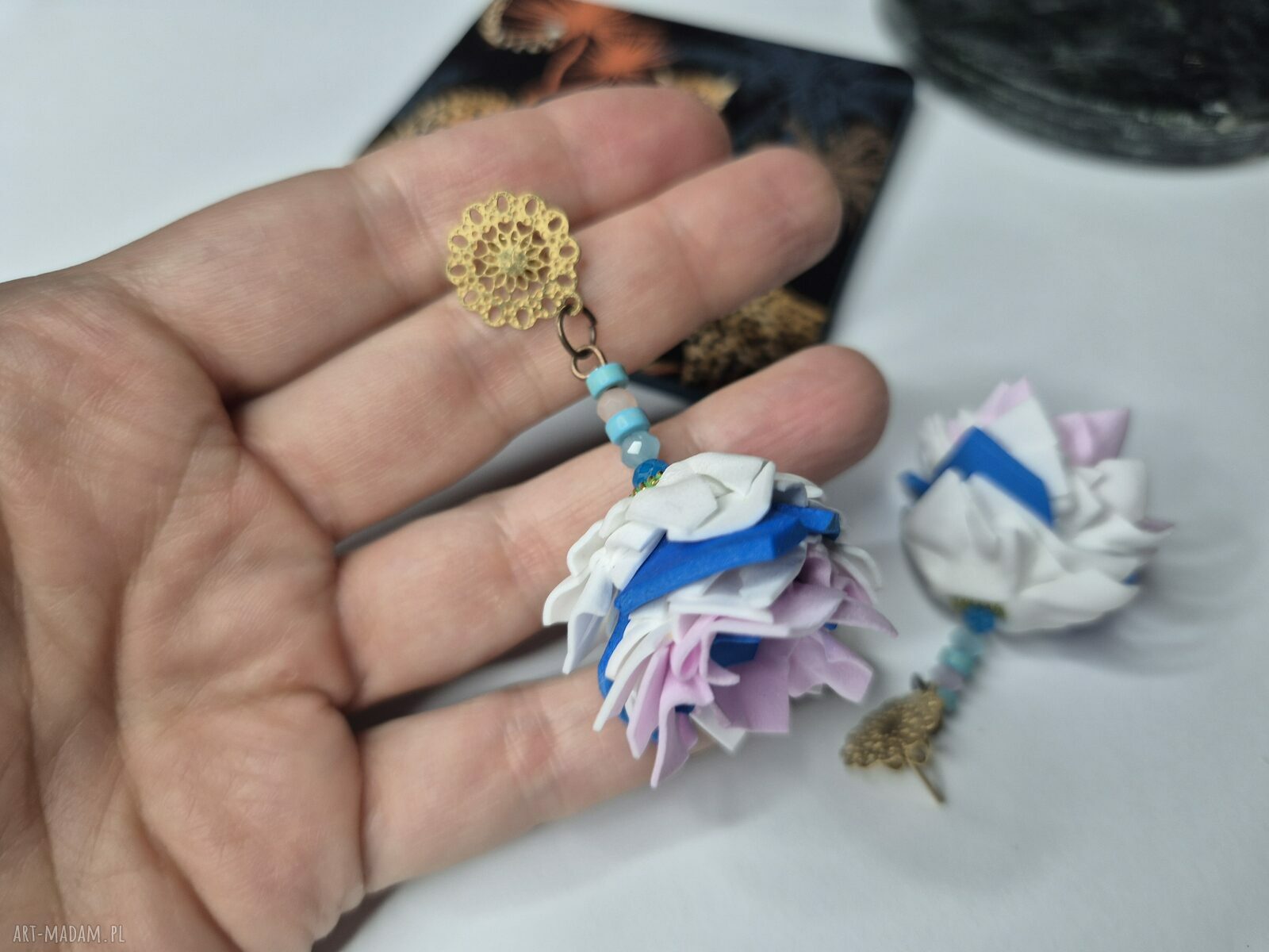 Kolczyki leciutkie róże z koralikami - boho folk Frida (Ruda Klara)