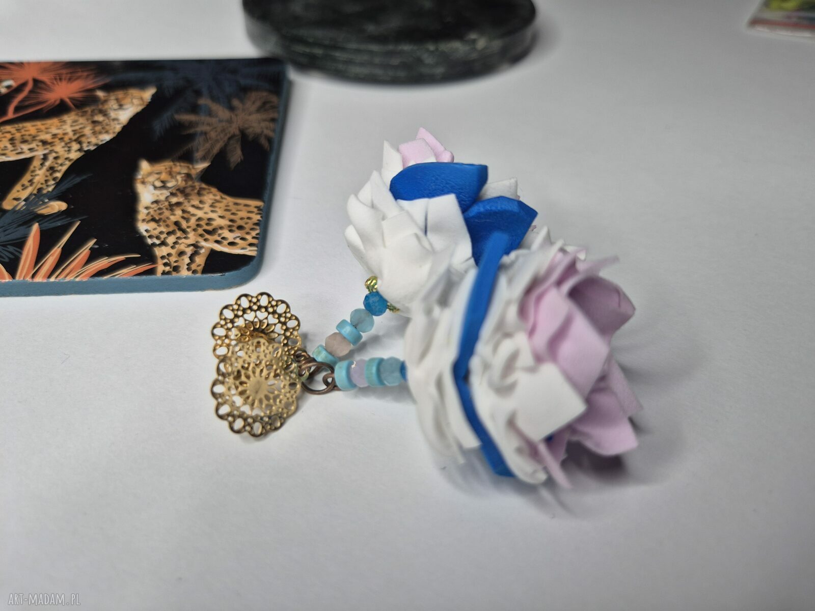 Kolczyki leciutkie róże z koralikami - boho folk Frida (Ruda Klara)