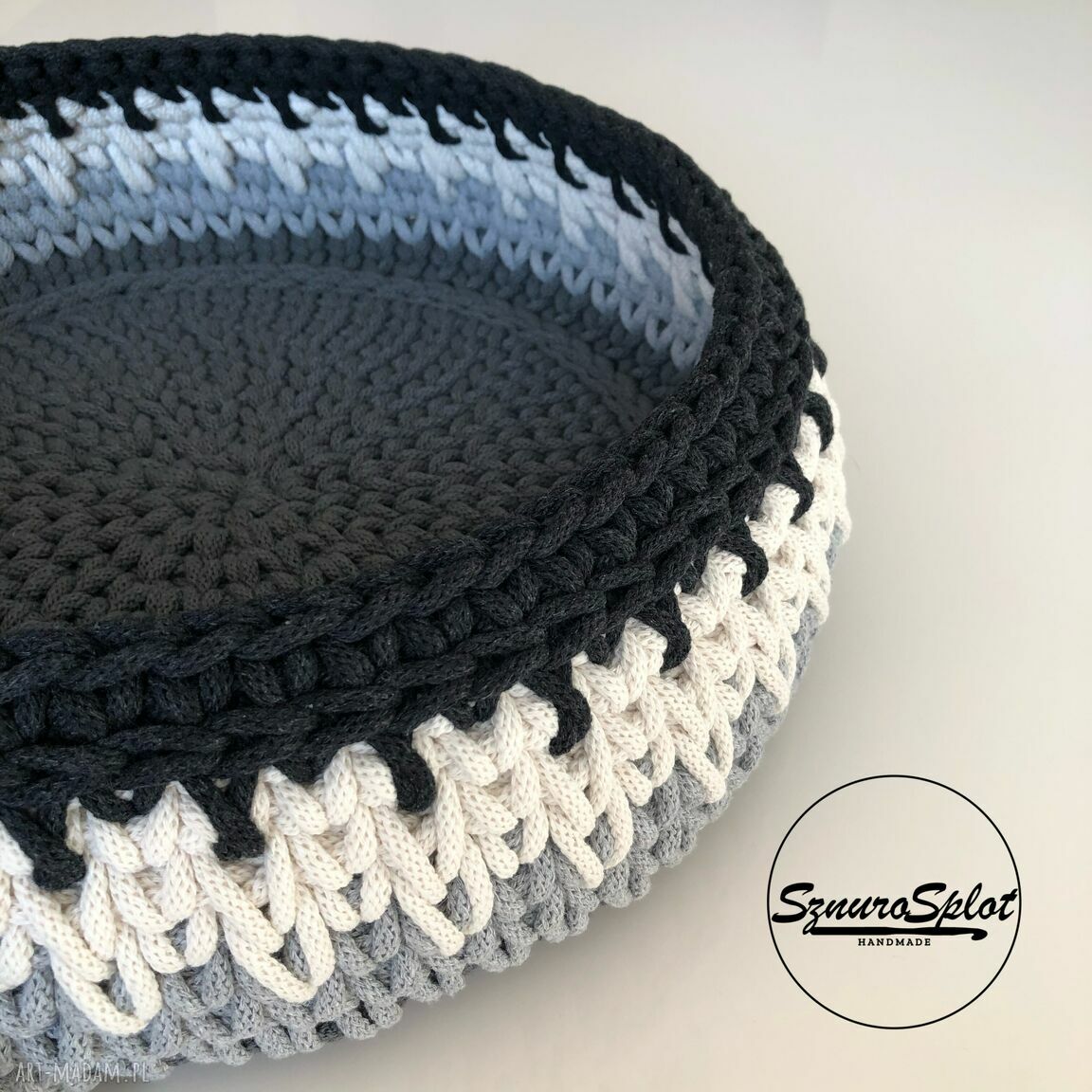 Legowisko dla pupila ze sznurka bawełnianego 5 mm w motywie zwierzaków (koszyk)