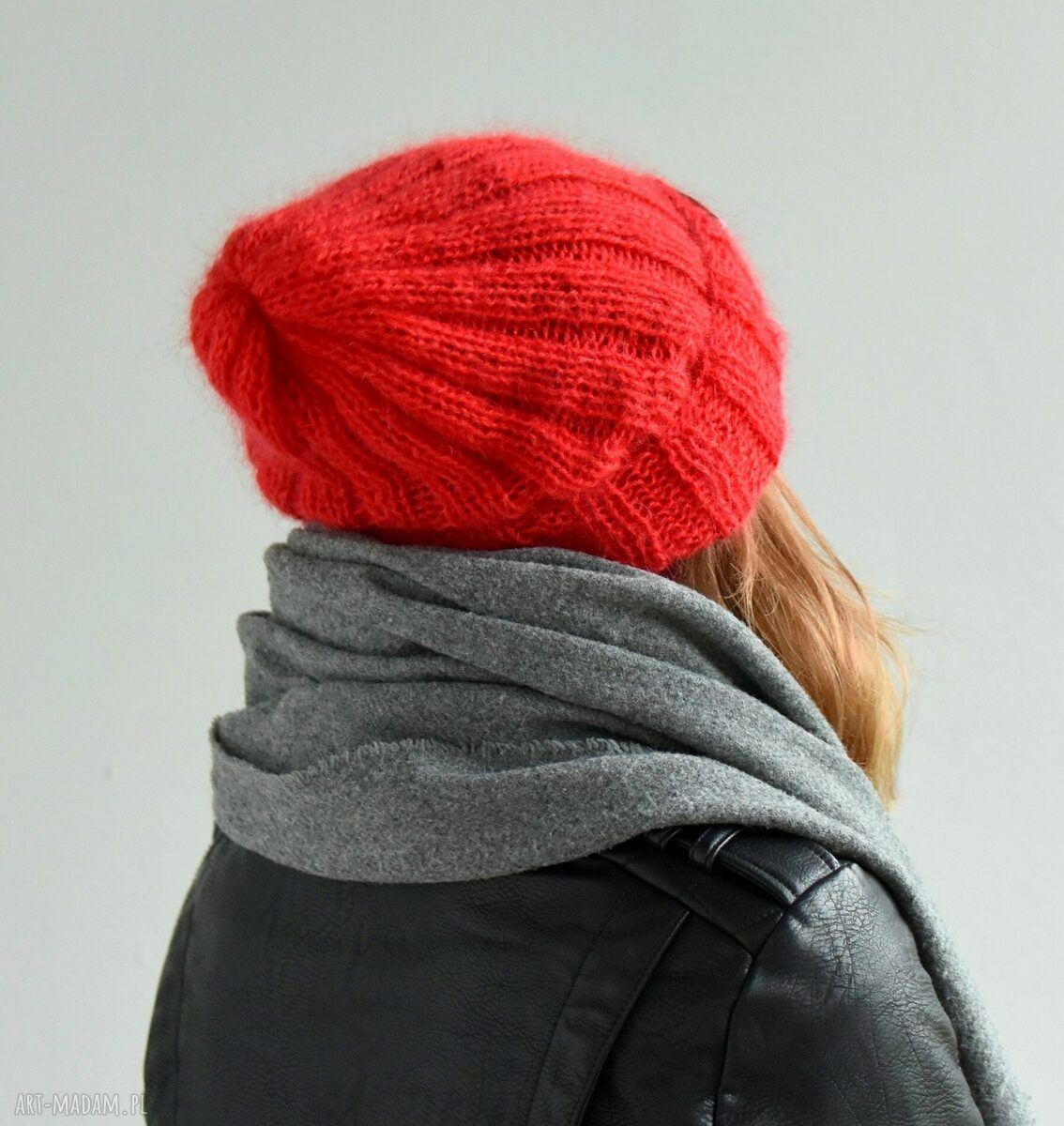 Lekka czapka handmade miękka i wygodna idealna na prezent