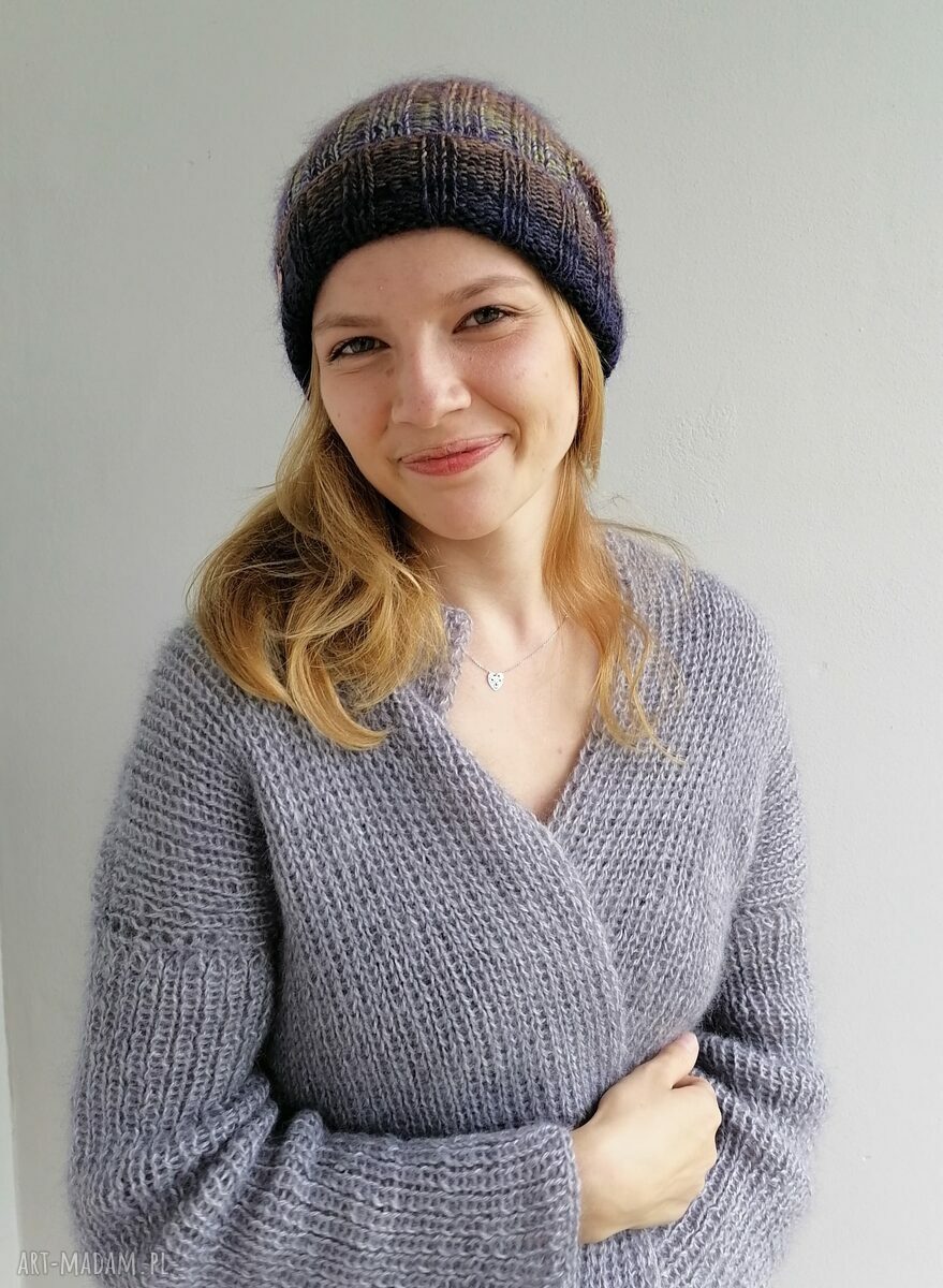 Lekka czapka z wełny i kid mohair - ręcznie robiona na drutach (54-56 cm)