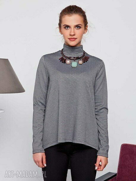 lekki sweter z golfem z dzianiny