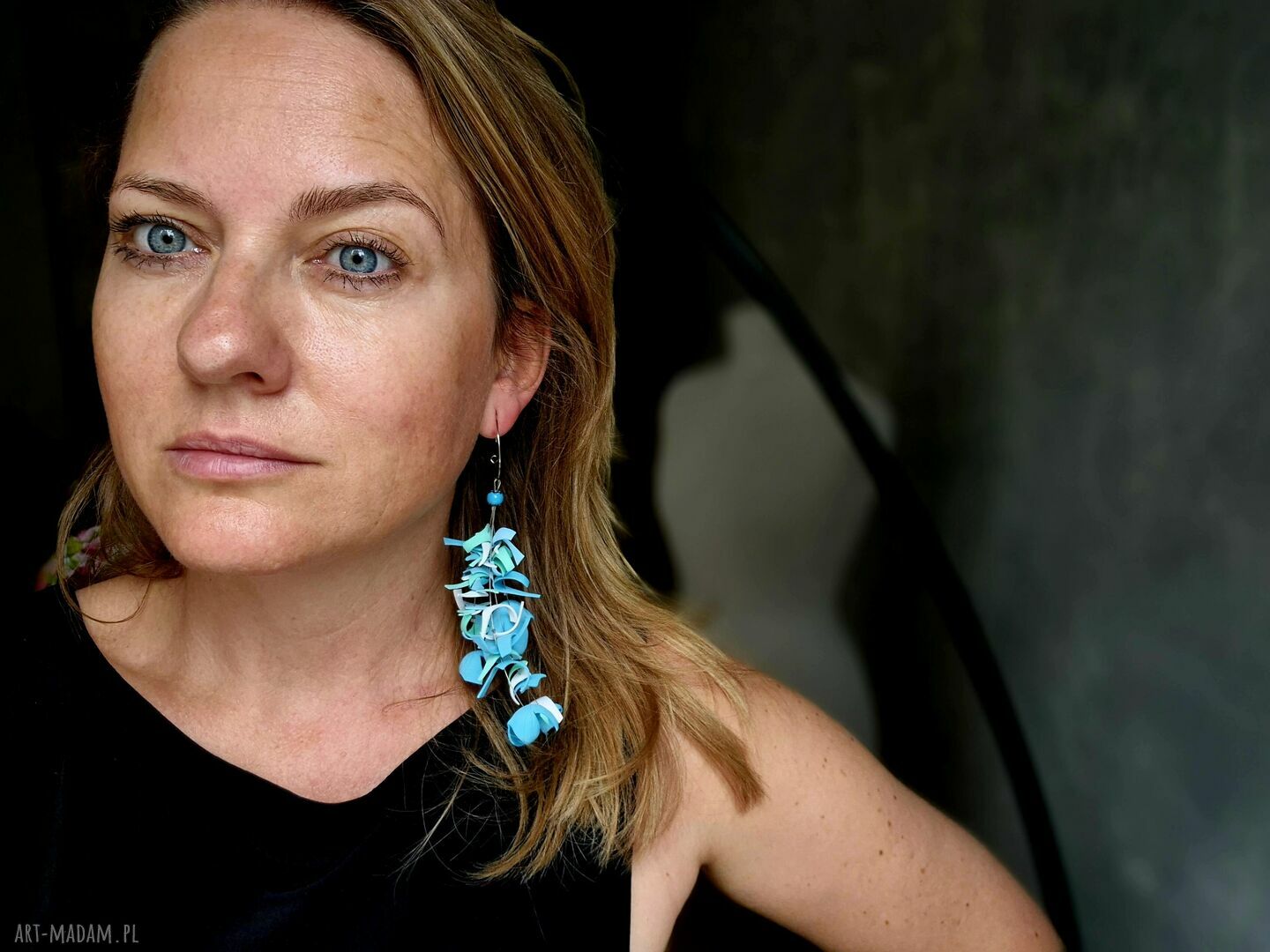 Lekkie, bardzo wyraziste kolczyki kwiatowe boho Frida - turkusowe