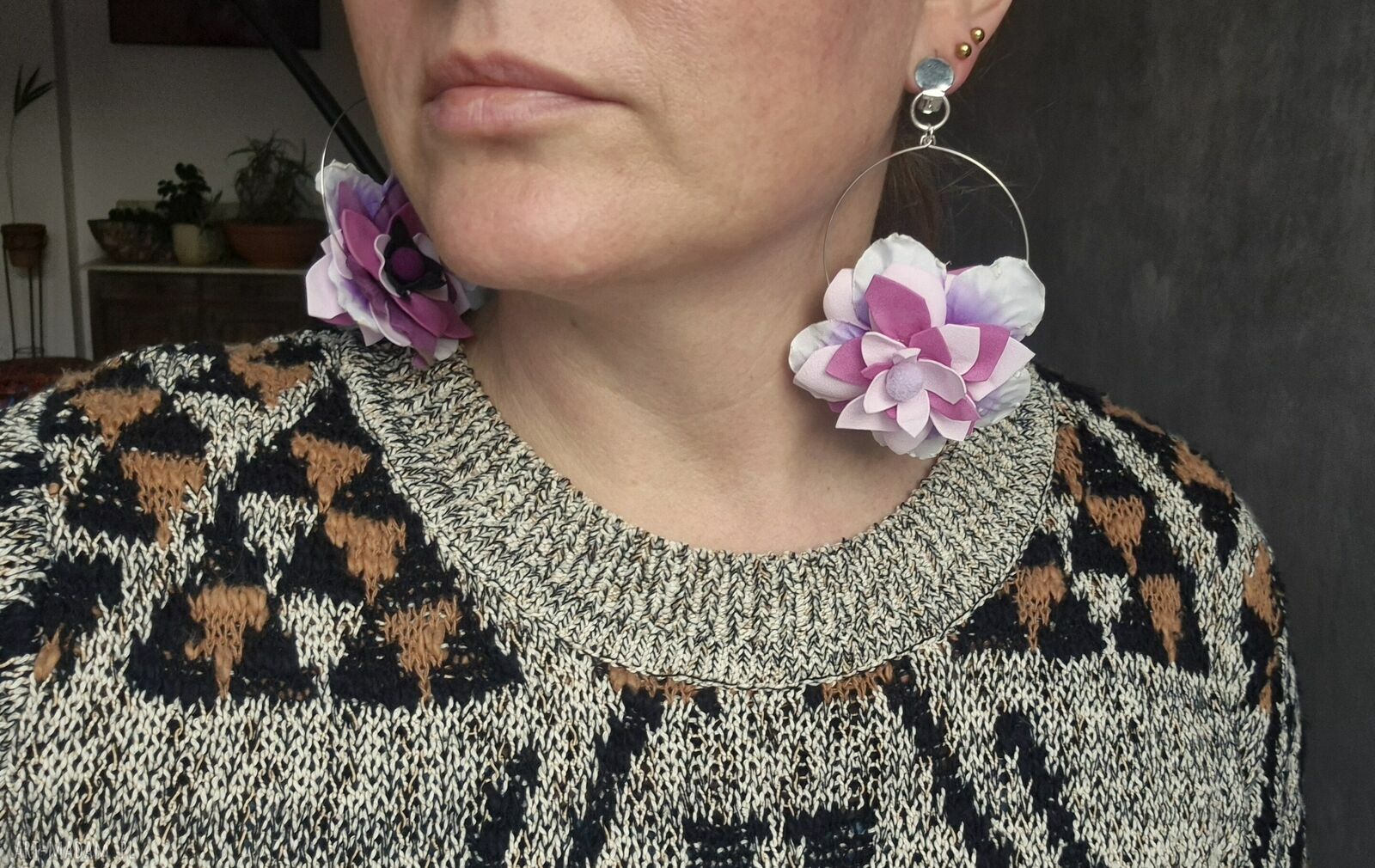 Klipsy lekkie kwiaty w odcieniach różu - delikatna biżuteria handmade