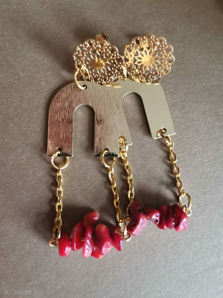 Lekkie kolczyki z koralem - boho prezent dla niej
