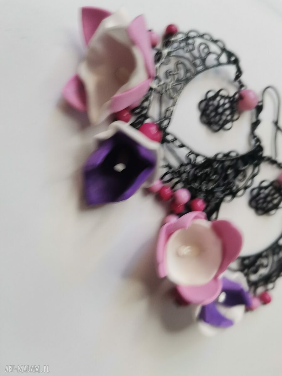 Kolczyki lekkie kolorowe z piórami - boho frędzle