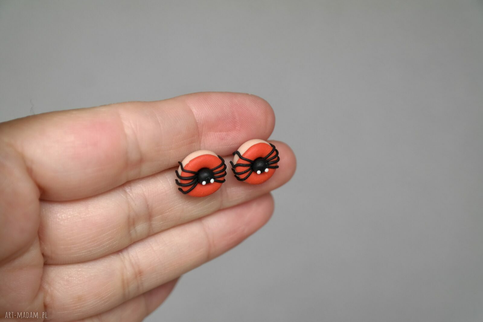Lekkie kolczyki - pączki dyniowe z pajączkami (12 mm)