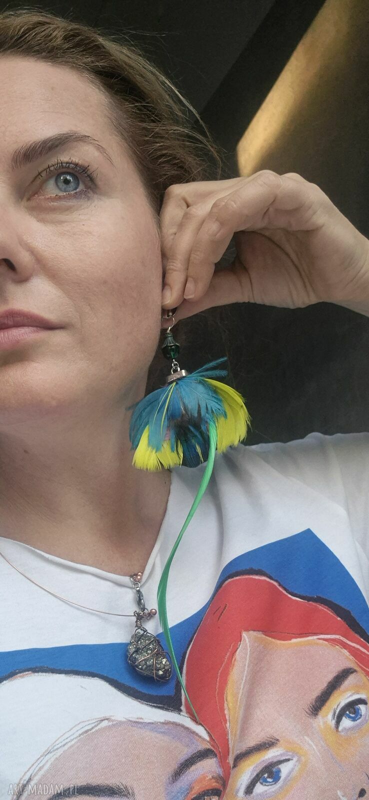 Klipsy lekkie kolorowe pióra - długie boho na klipsie