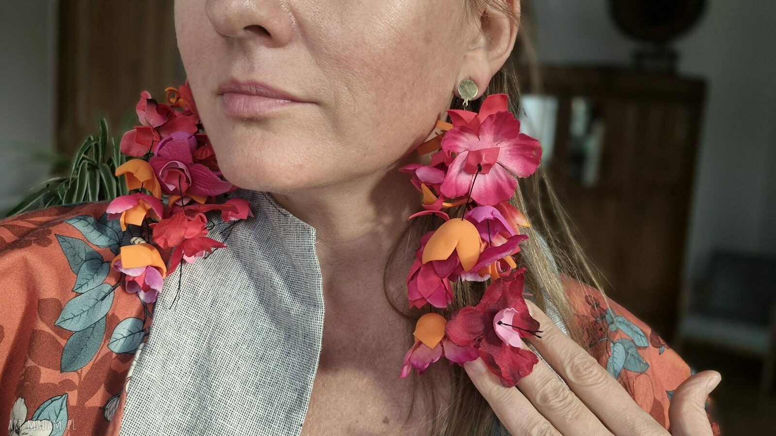 Lekkie kwiatowe klipsy boho folk - ręcznie robione
