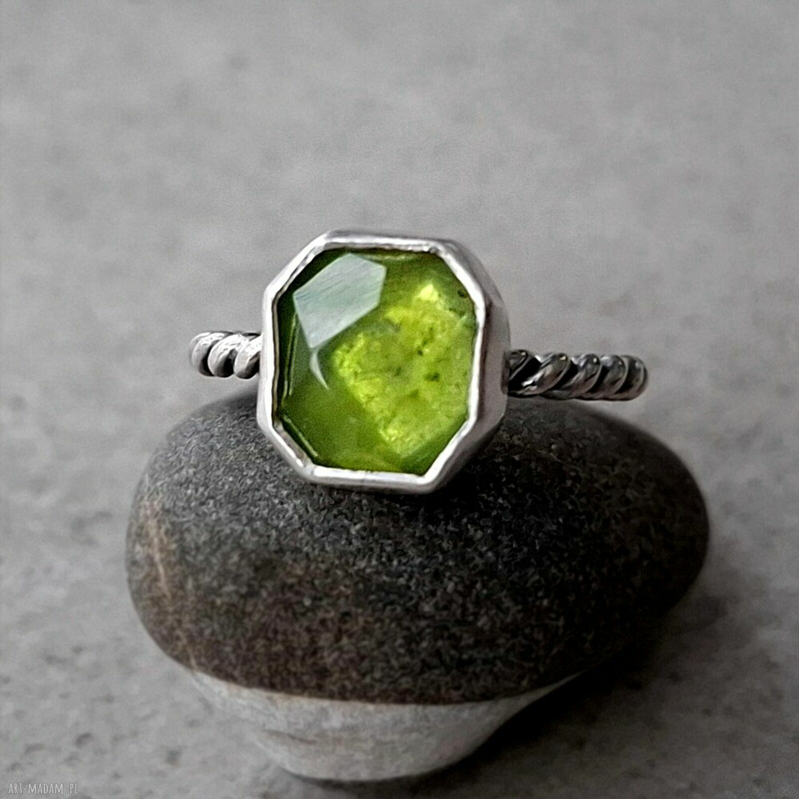 pierścionki: Lemon I srebrny pierścionek z peridotem hand made