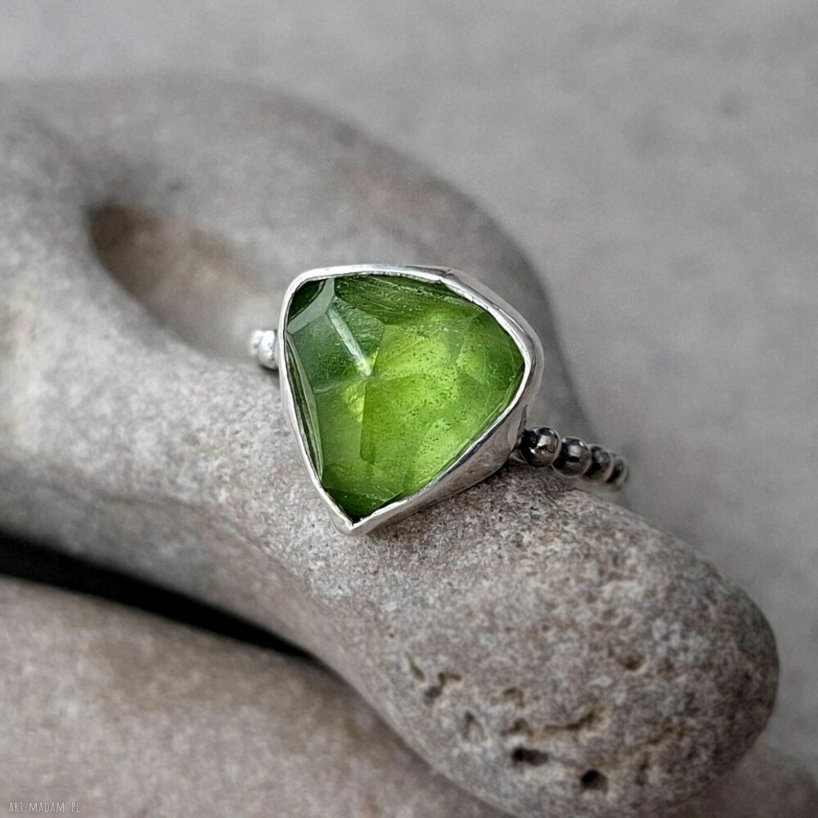 pierścionki: Lemon srebrny pierścionek z peridotem Hand Made