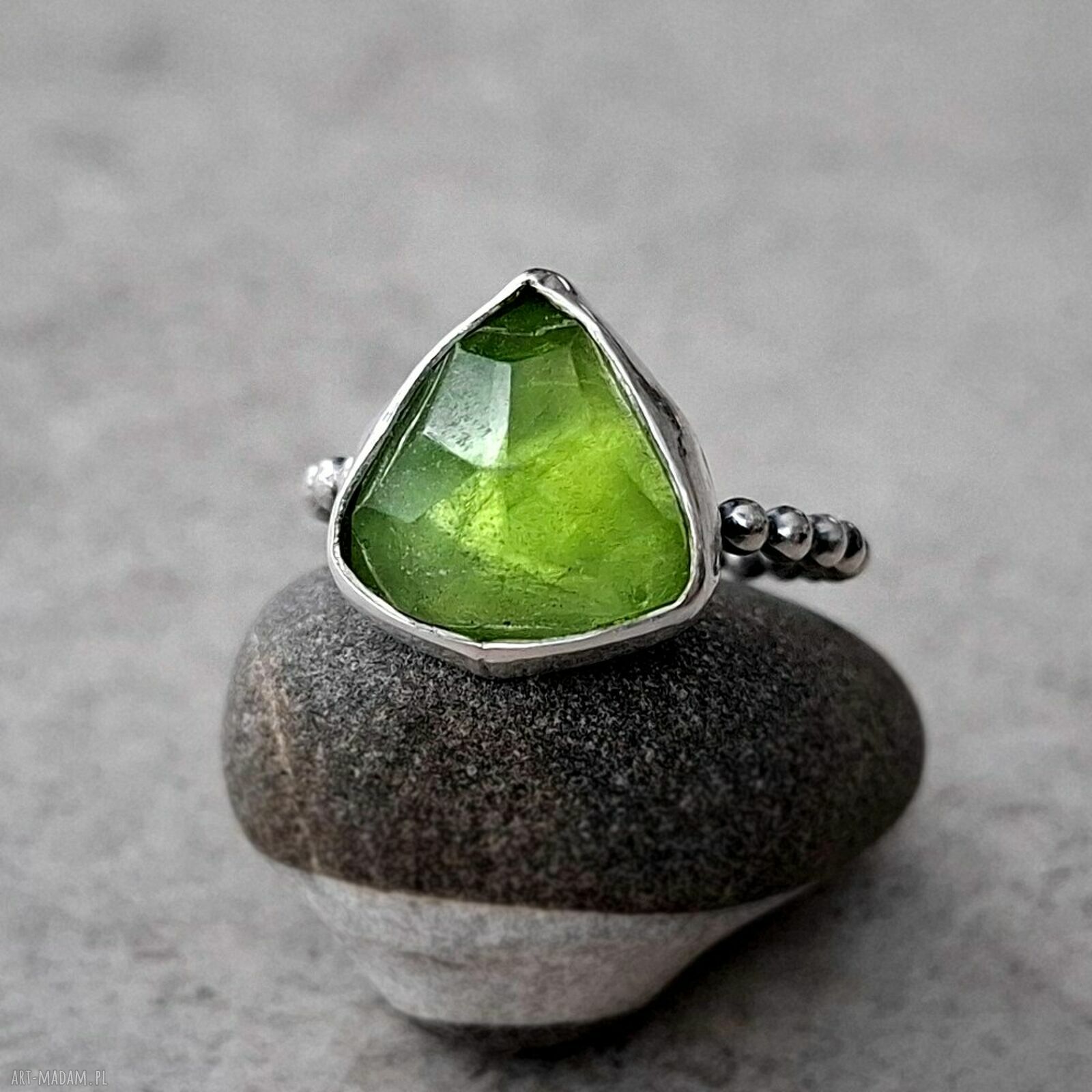pierścionki: Lemon srebrny pierścionek z peridotem Hand Made