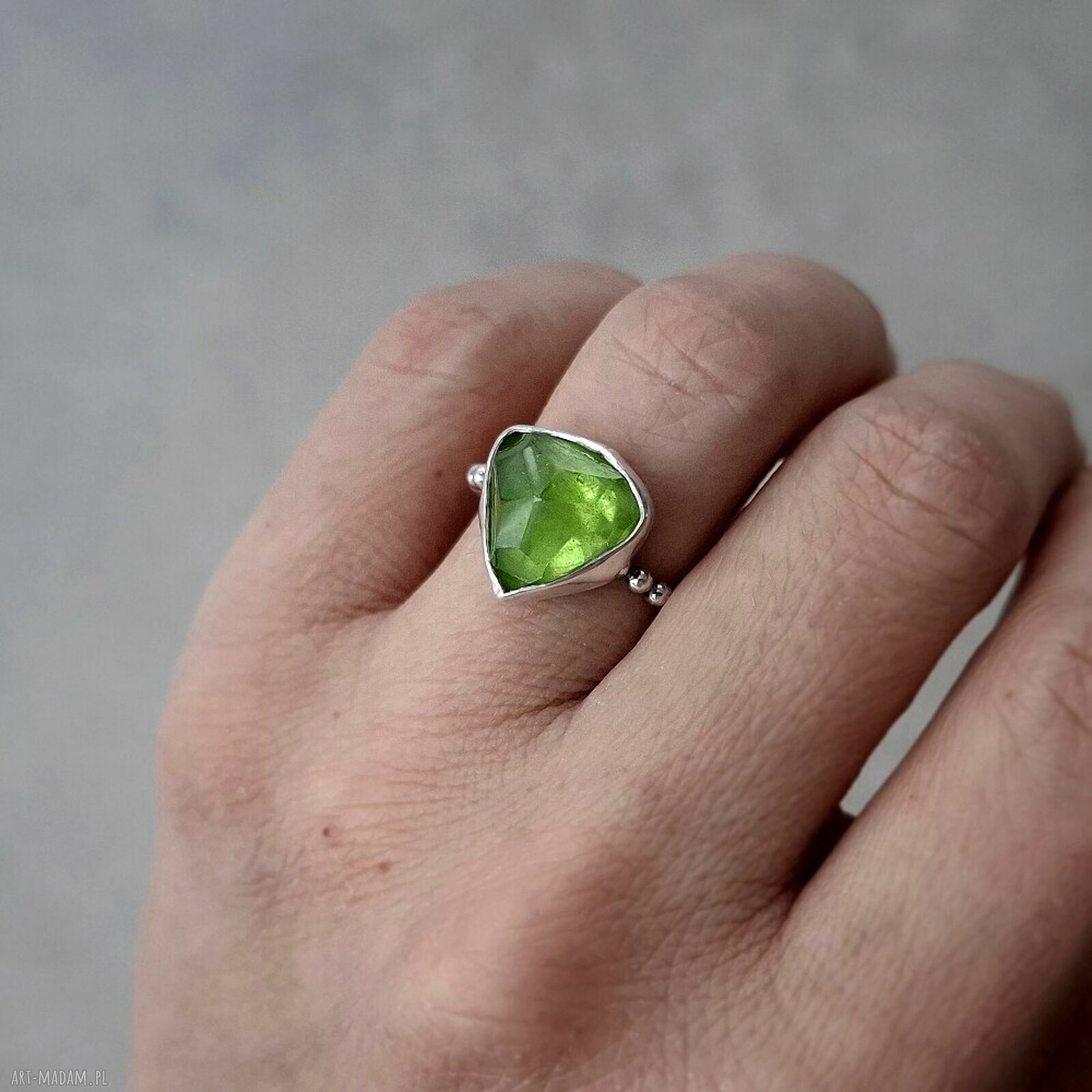 pierścionki: Lemon srebrny pierścionek z peridotem Hand Made