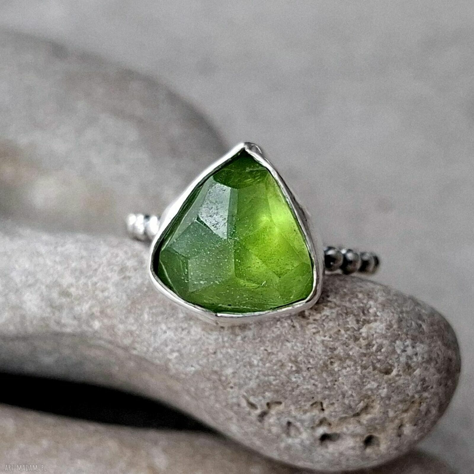 pierścionki: Lemon srebrny pierścionek z peridotem Hand Made