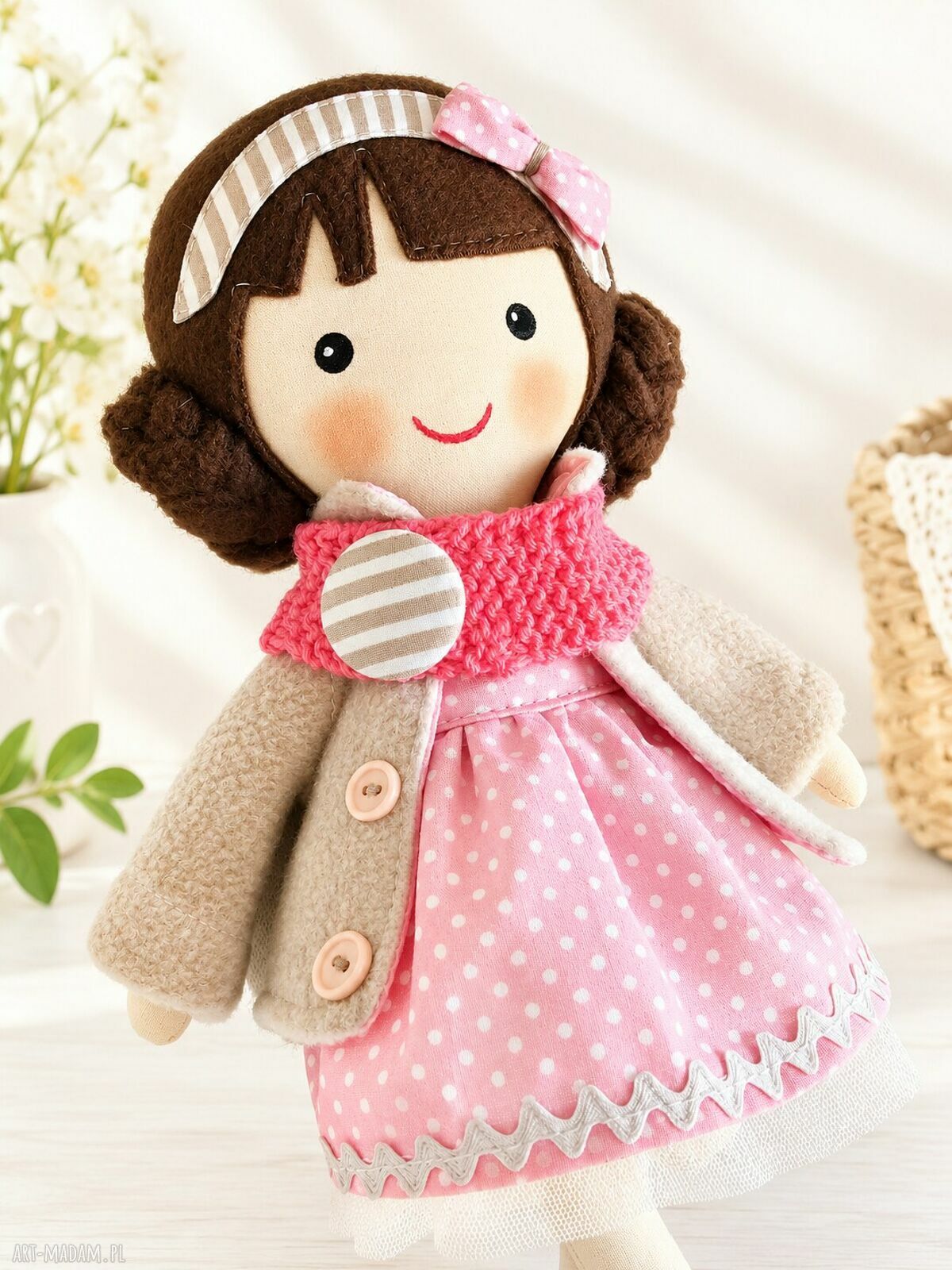 Lena - ręcznie szyta lalka handmade dla dziewczynki
