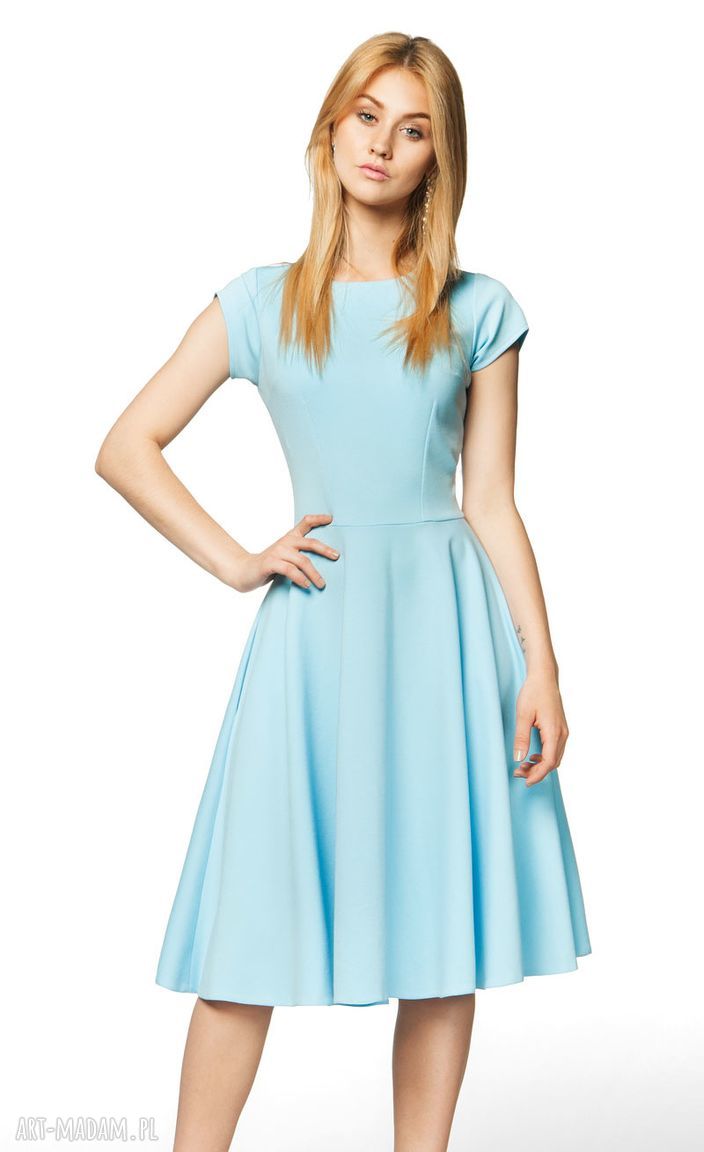 Sukienka star midi baby blue letnia koktajlowa uszyta jest