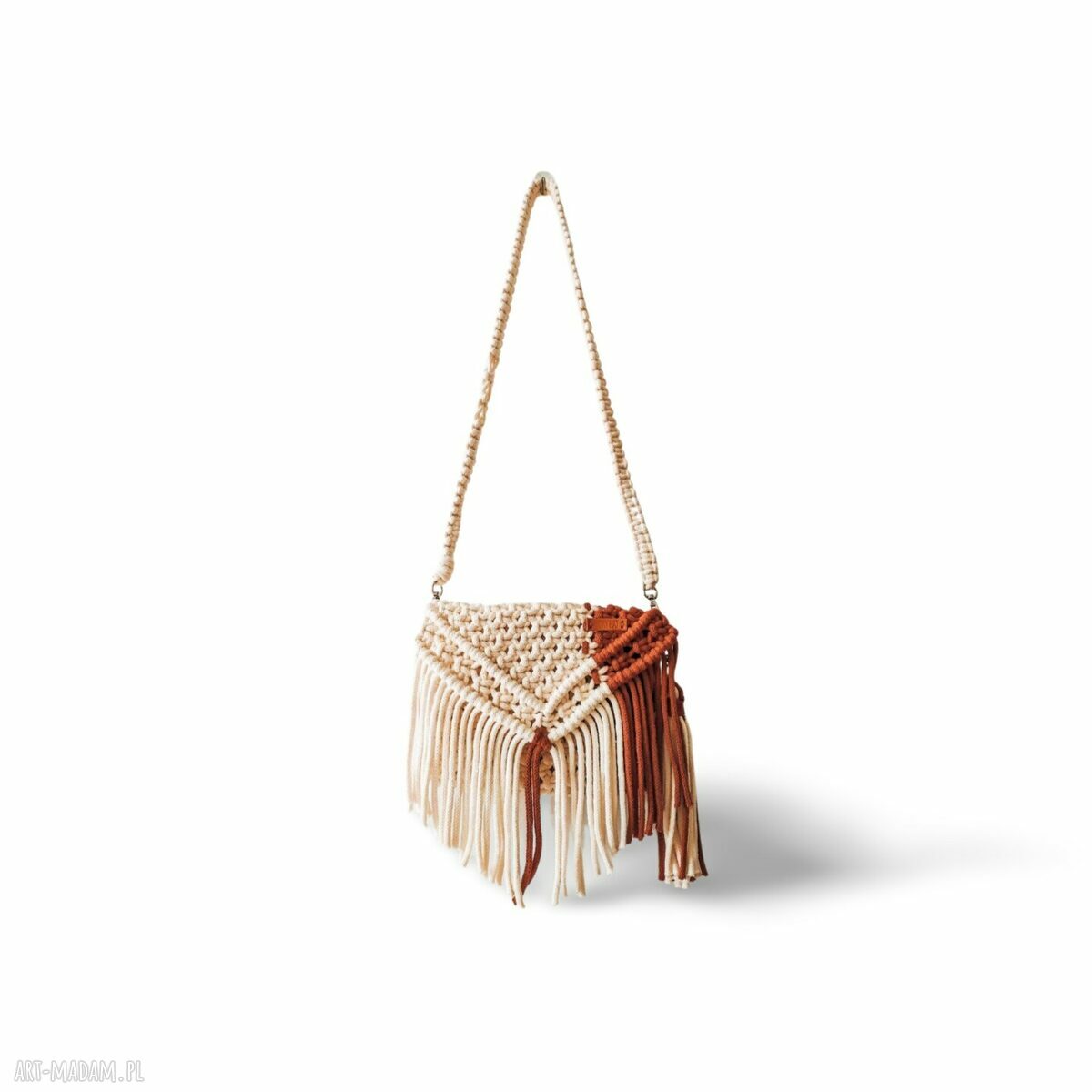 Letnia kopertówka z makramy z frędzlami na ramię (boho)