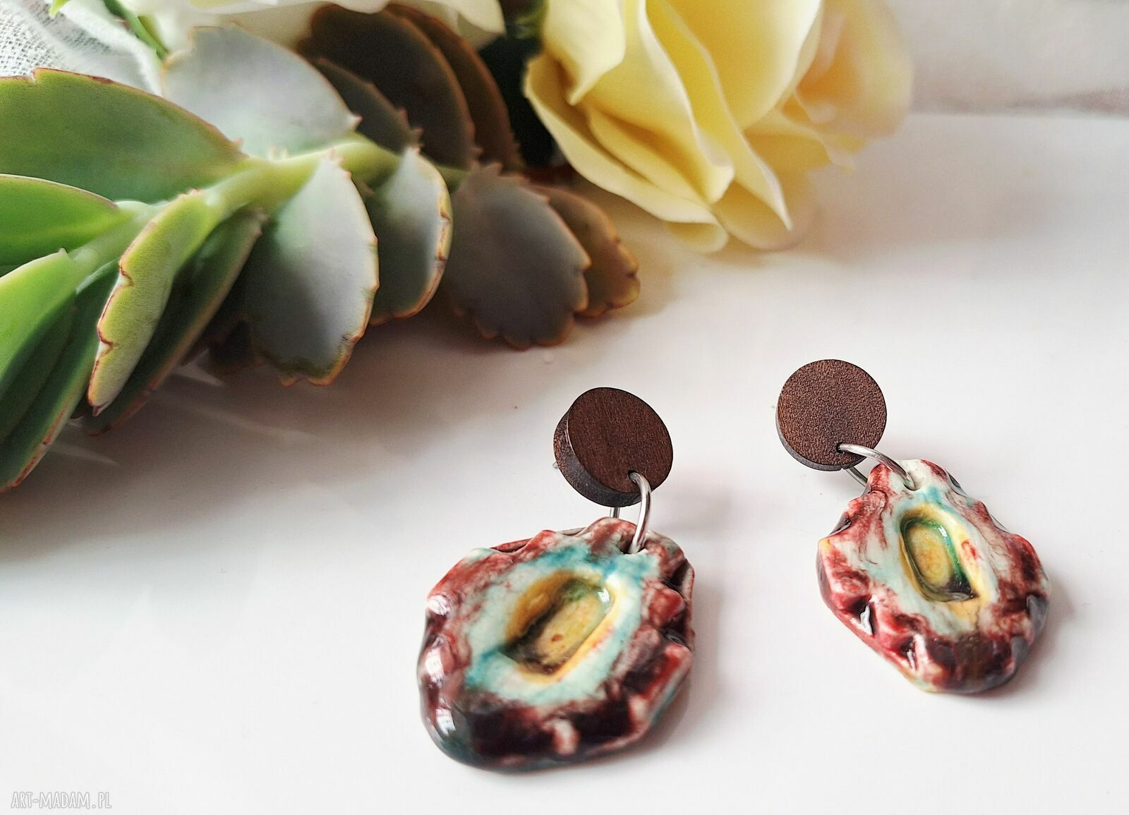 Wielokolorowe ceramiczne kolczyki wiszące handmade