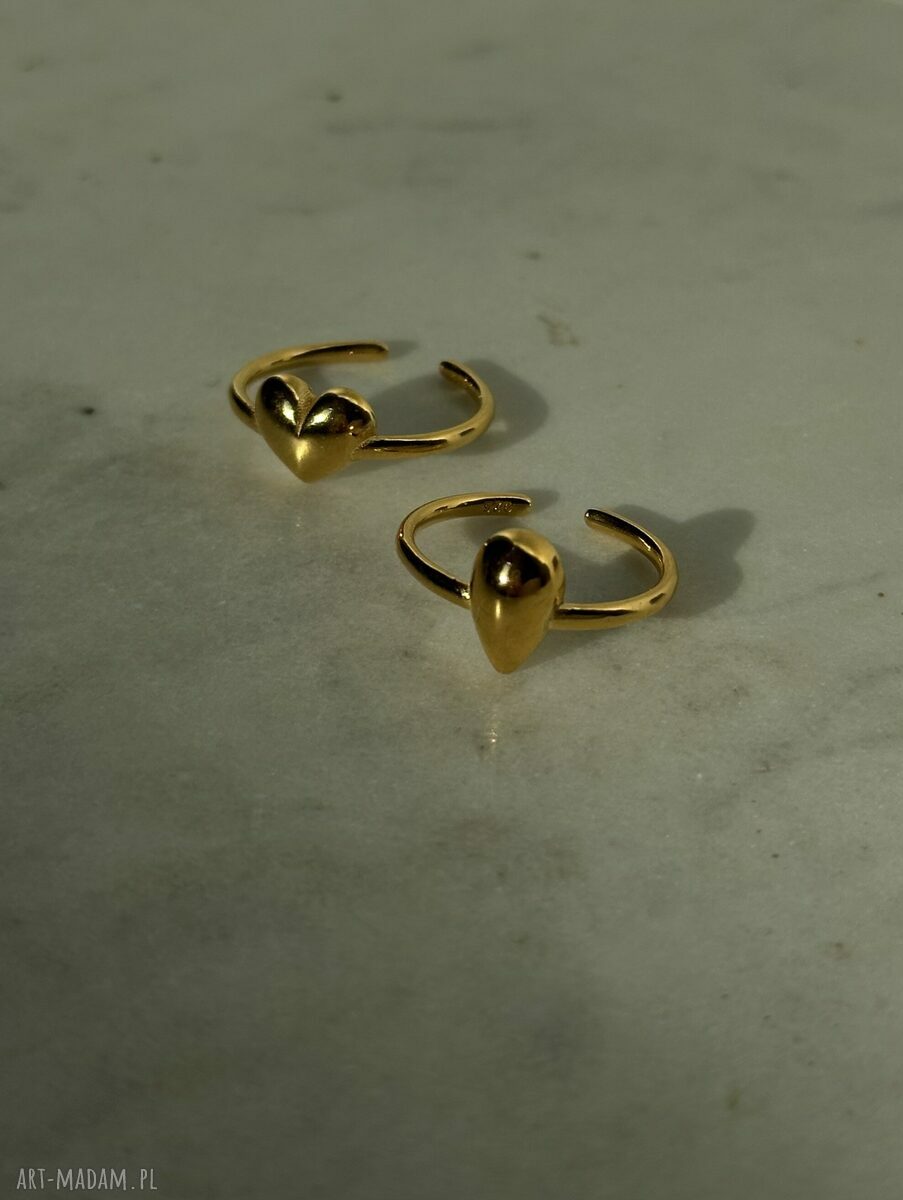 pierścionki: Złoty pierścionek z kroplą ręcznie wykonane