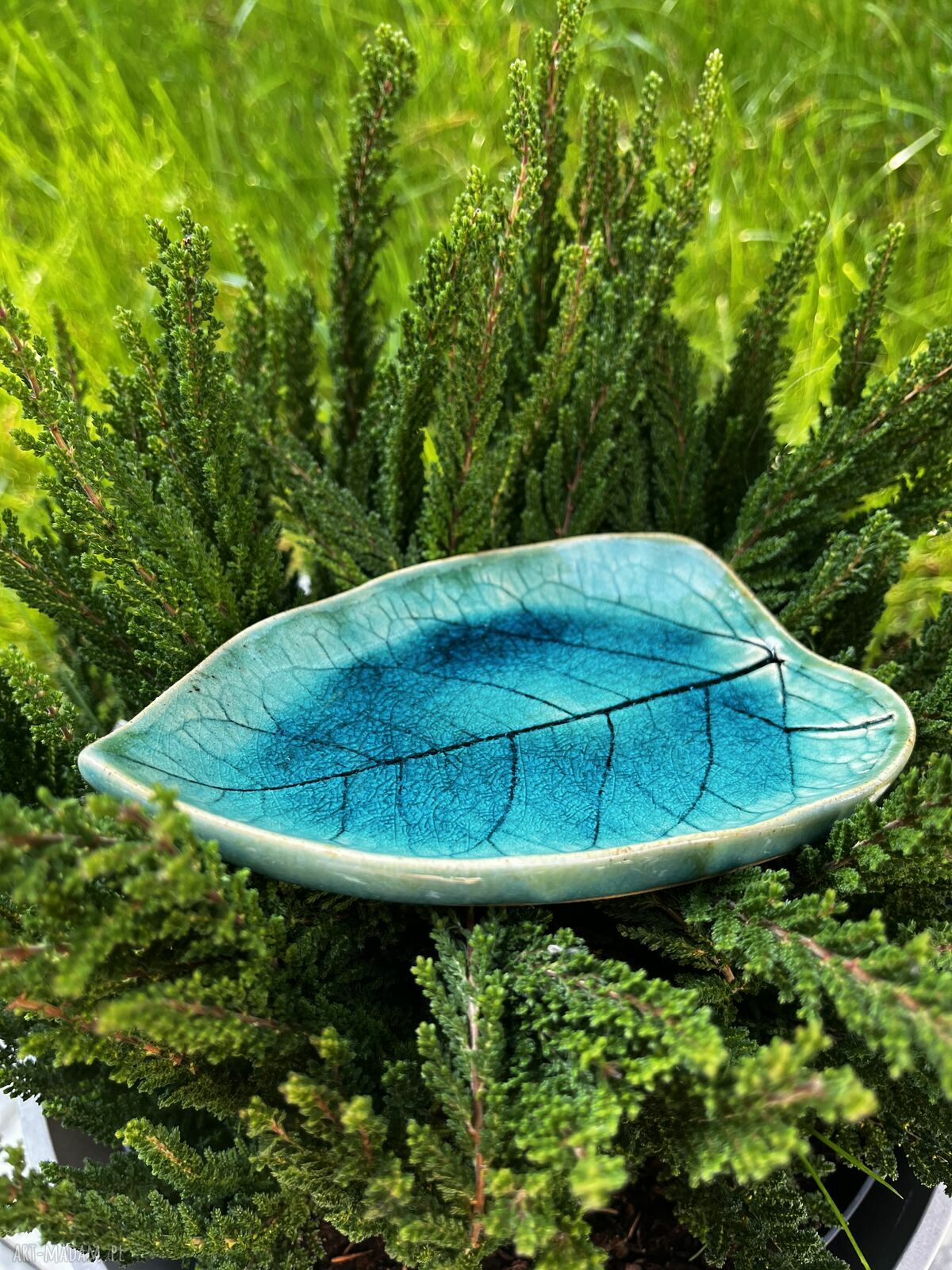 Ceramiczny talerzyk liść w turkusie na biżuterię