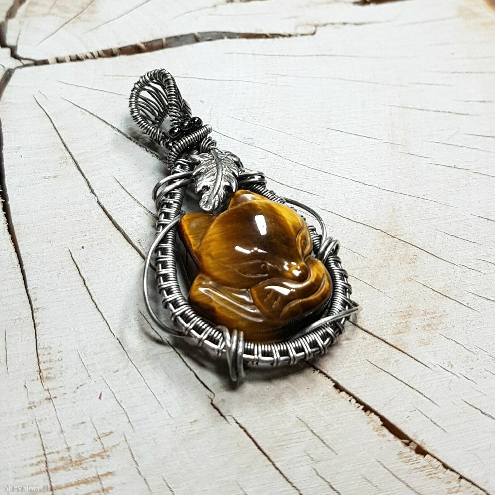 Lisek z tygrysiego oka s223 - ręcznie robiony wisiorek wire wrapping z srebra 999