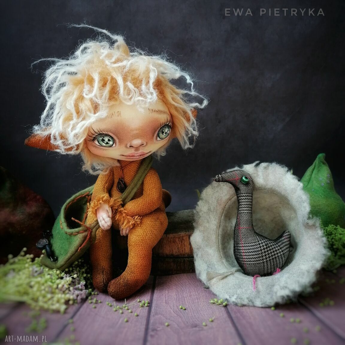 Lisi Chochlik z gęsią - artystyczna lalka kolekcjonerska
