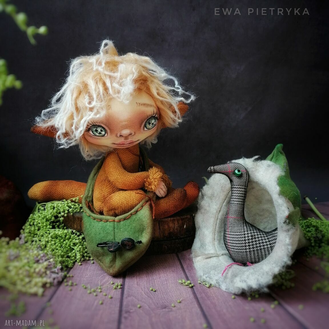 Lisi Chochlik z gęsią - artystyczna lalka kolekcjonerska