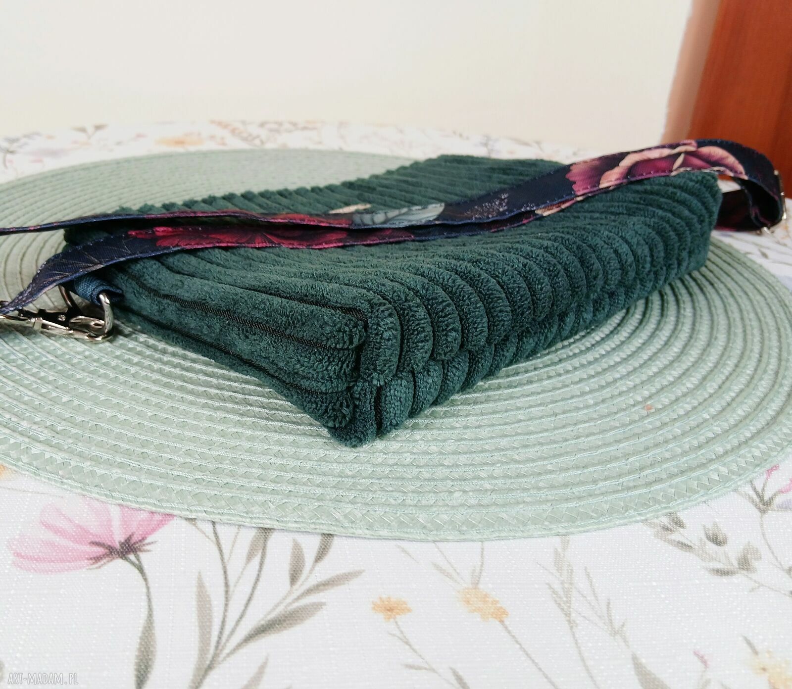 Ręcznie robiona nerka damska - praktyczna saszetka handmade