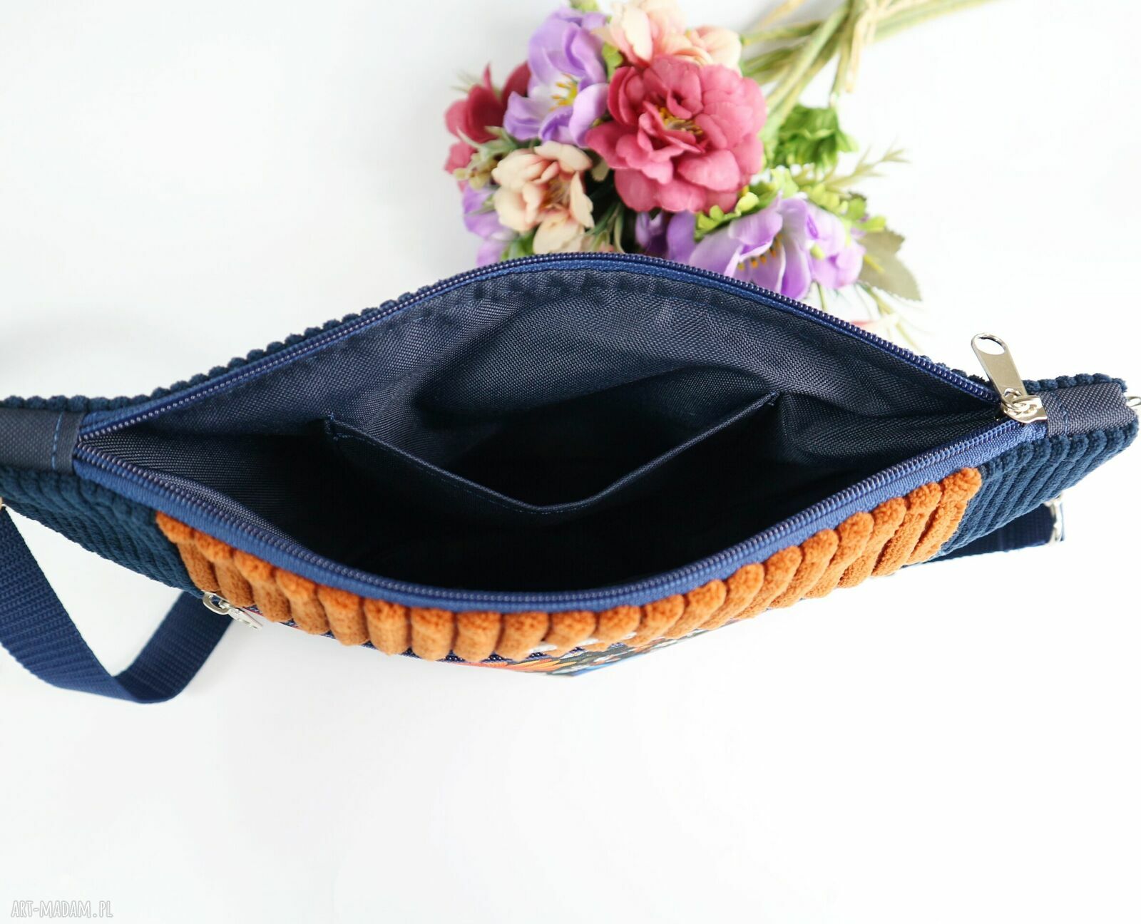 Listonoszka nerka ze sztruksu granat - handmade