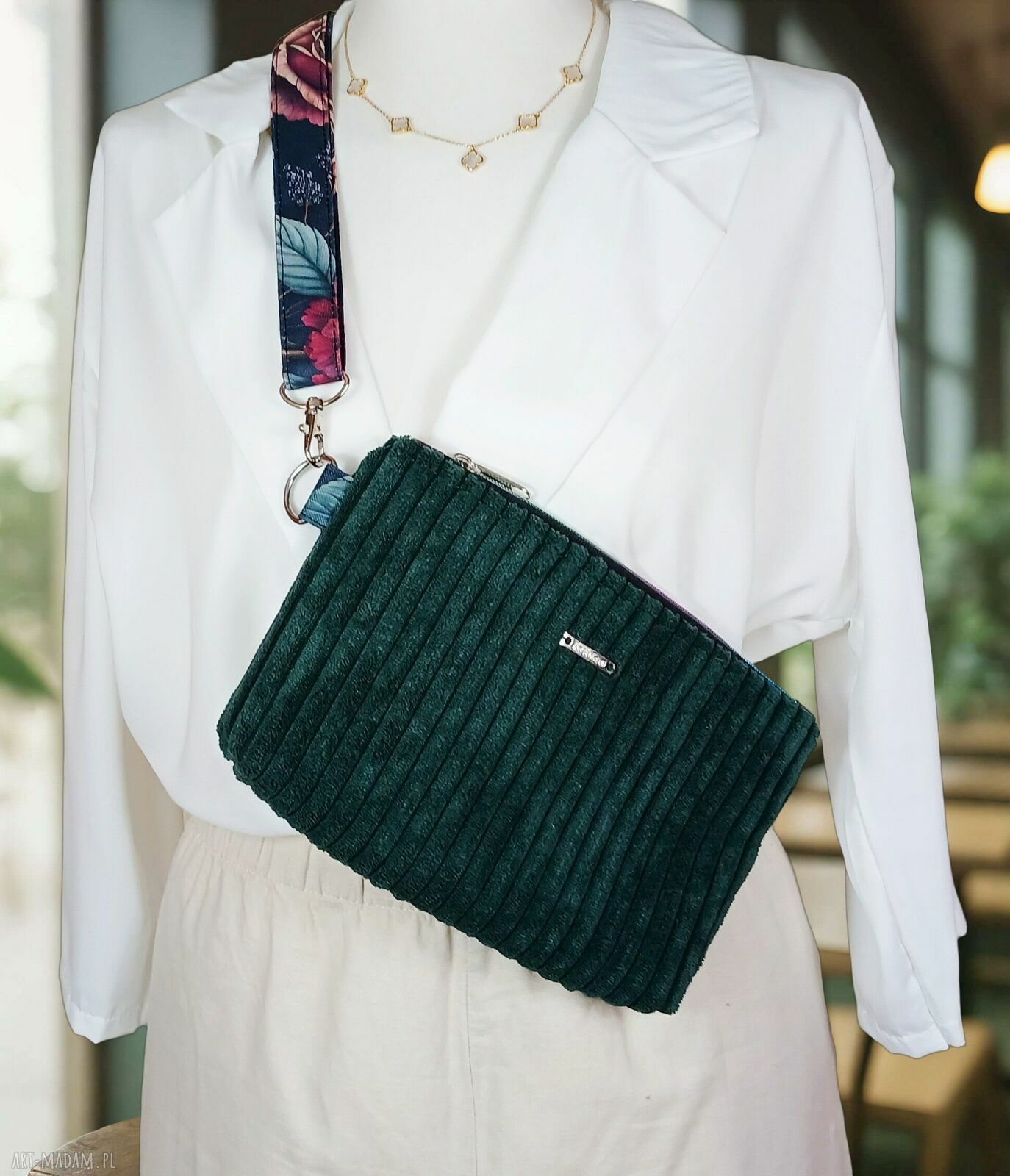 Ręcznie robiona nerka damska - praktyczna saszetka handmade