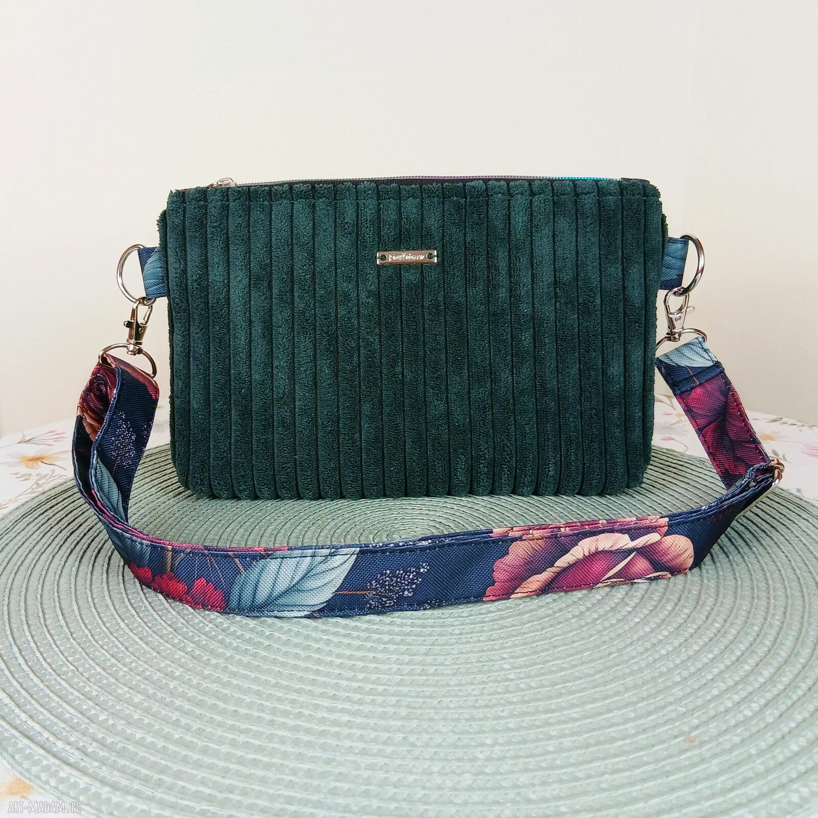 Ręcznie robiona nerka damska - praktyczna saszetka handmade