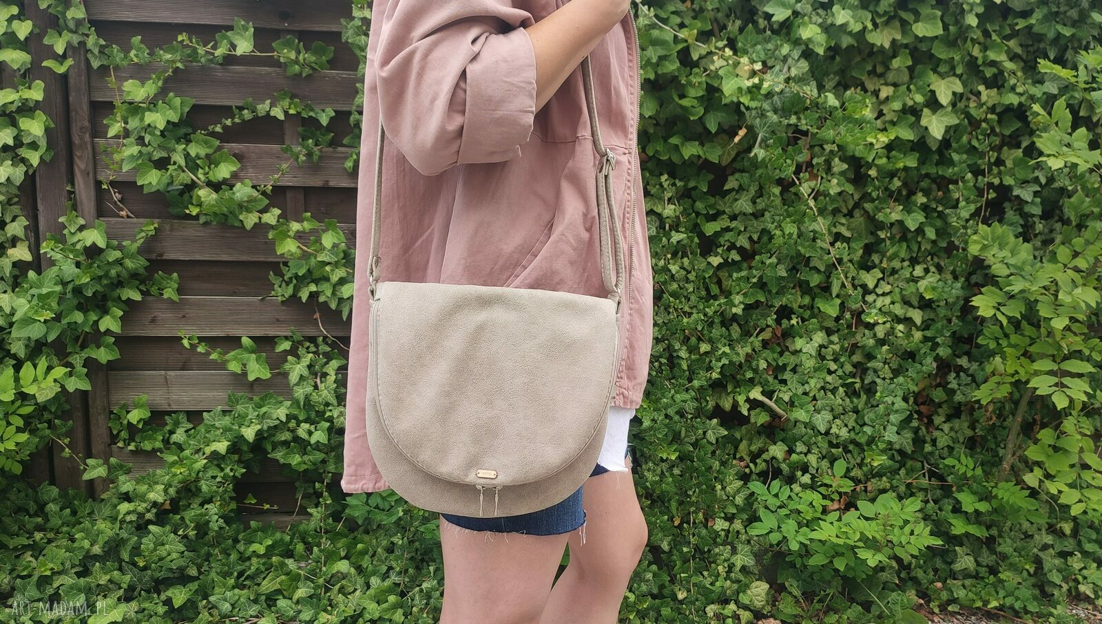 Listonoszka nubuk beż XS Handmade