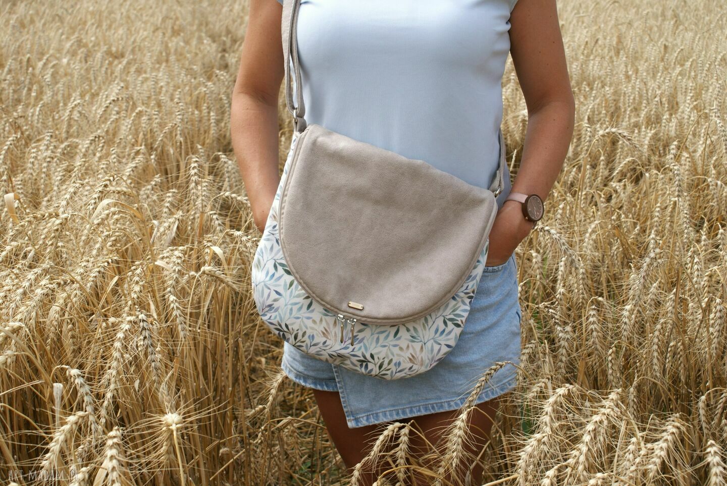 Listonoszka Nubuk Laka Vegan torebka na ramię w stylu na co dzień | art Madam.pl