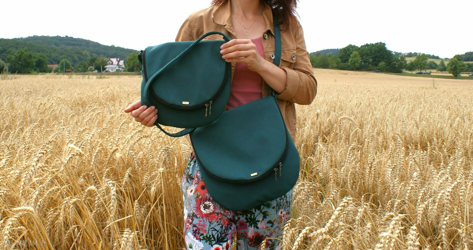Listonoszka nubuk lazur XS handmade