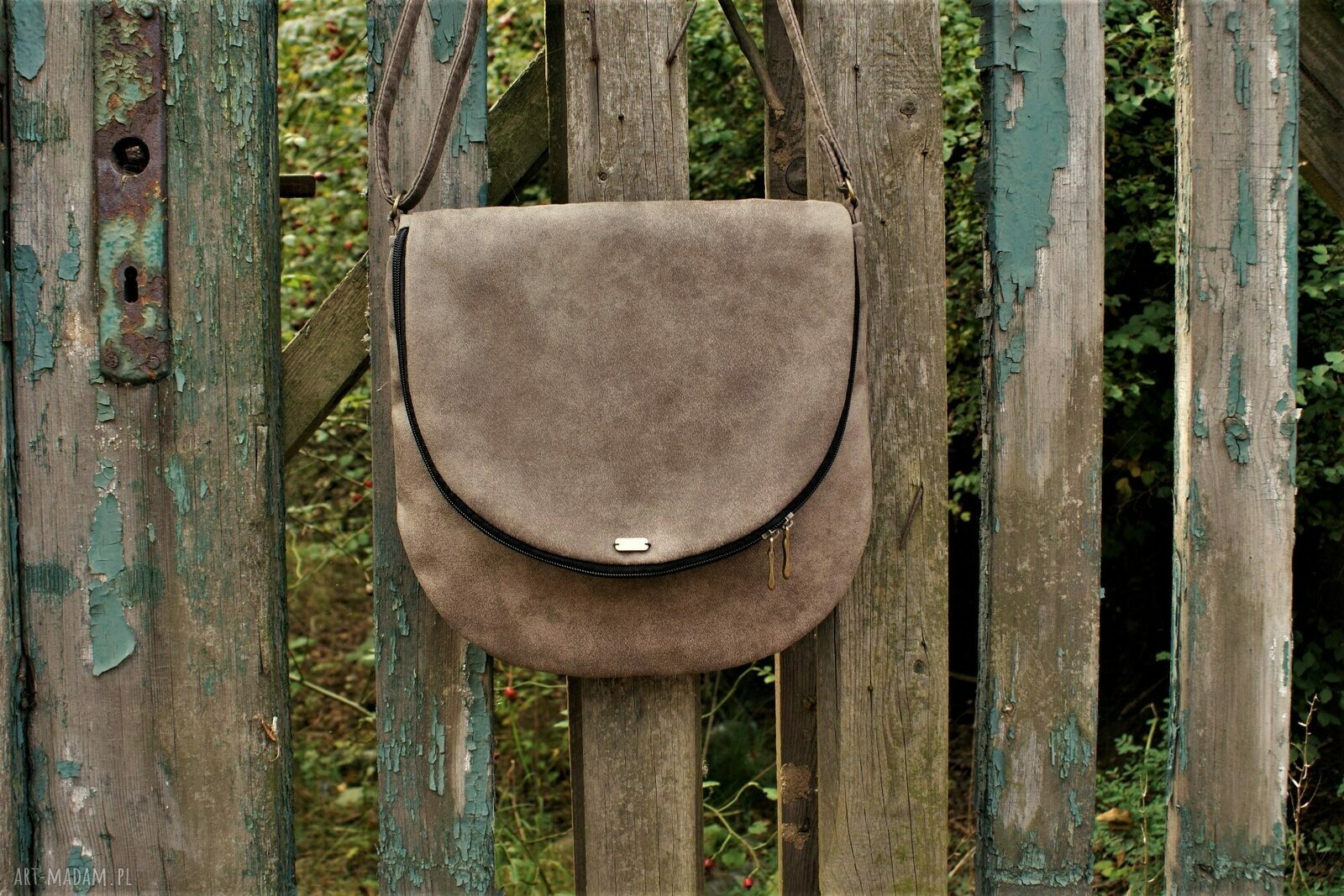 Listonoszka taupe hand made