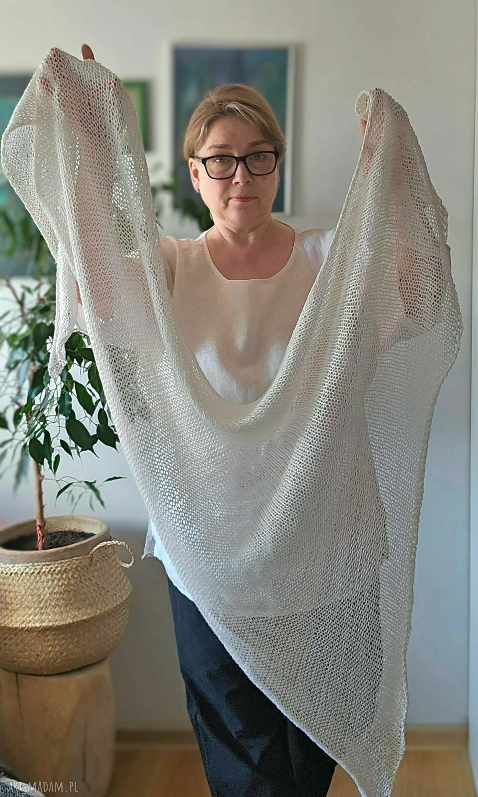 Lniana chusta na drutach z lnu lekki szal ręcznie robiony