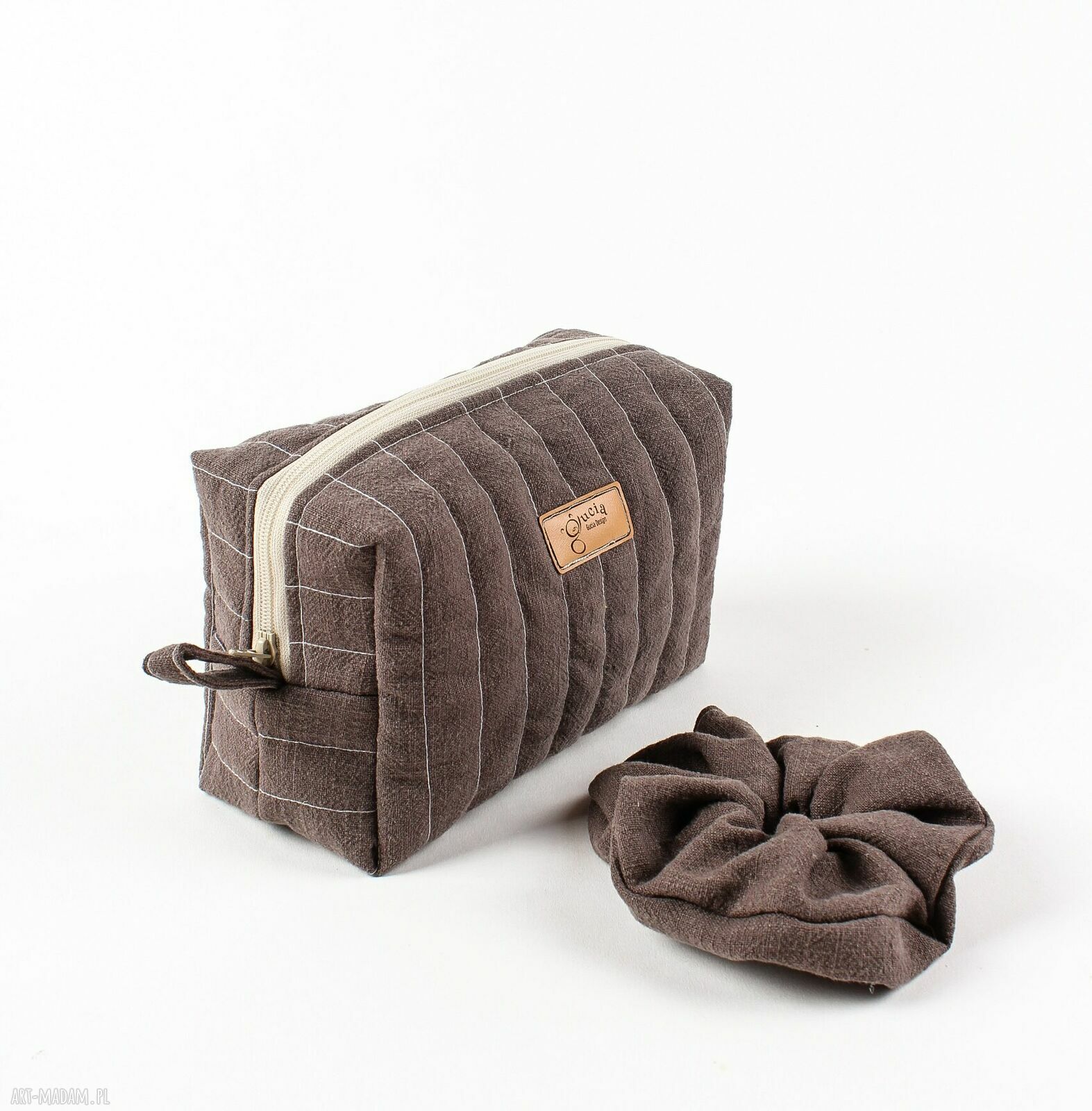 Lniana kosmetyczka box z gumką scrunchie - praktyczny zestaw prezentowy
