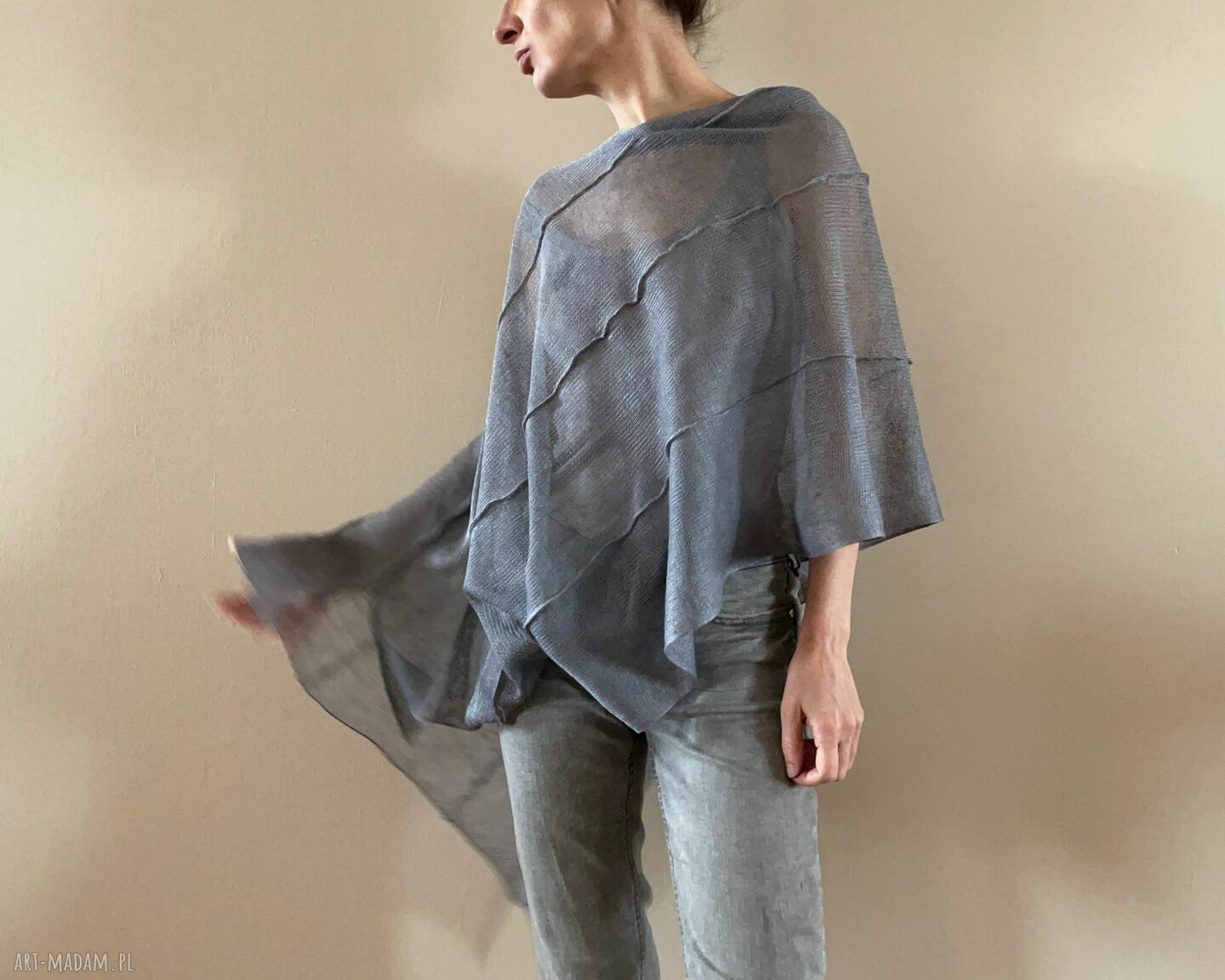 Szara lniana narzutka poncho z przeszyciami - elegancka tunika eko