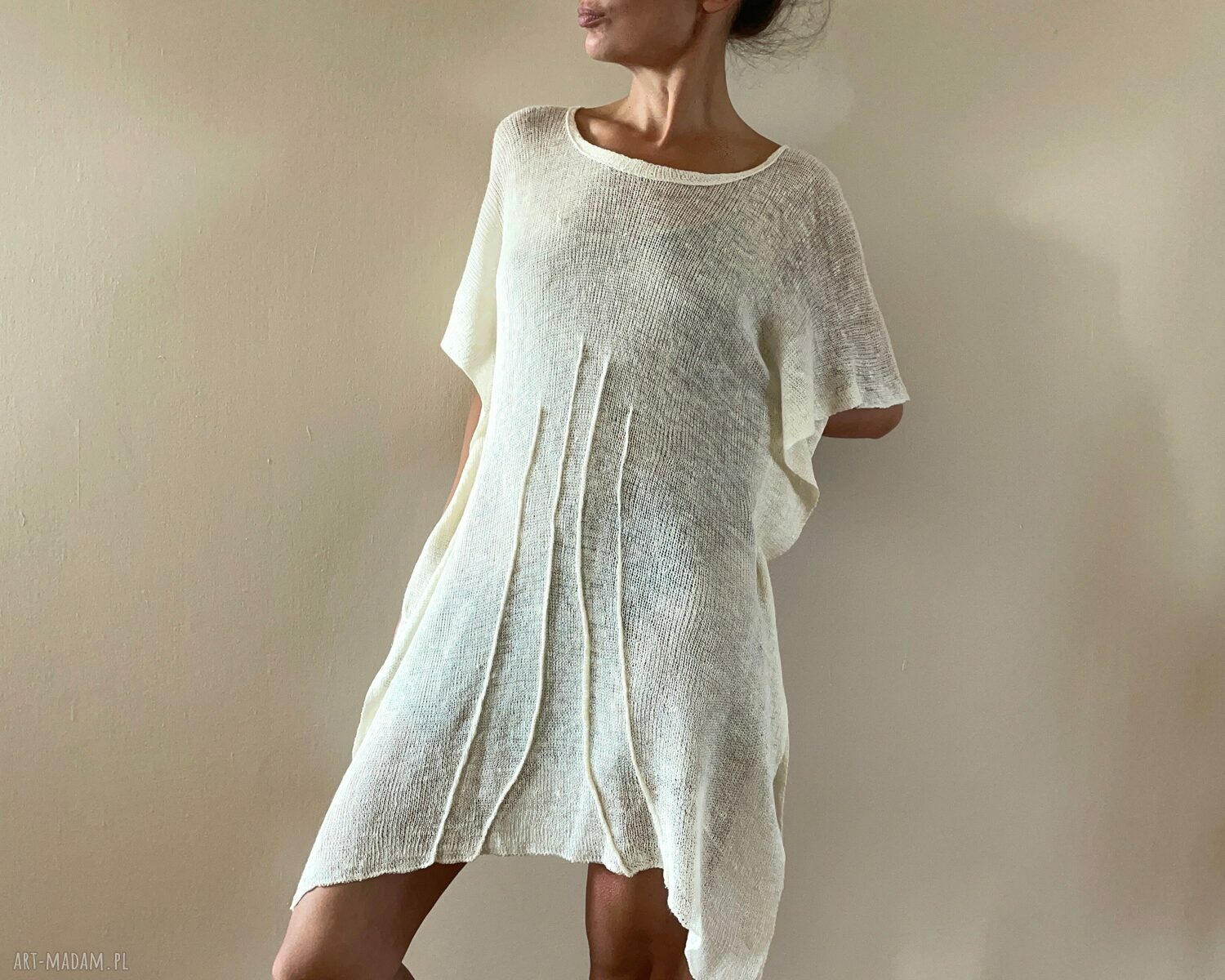 Lniana tunika damska w jasnym kremie - 100% len, oversize