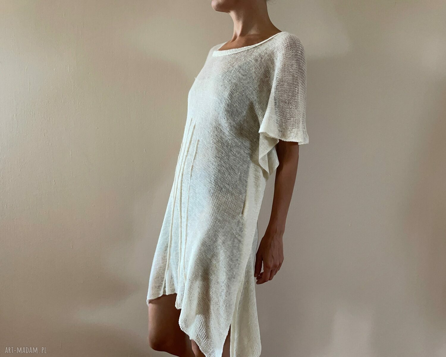 Lniana tunika damska w jasnym kremie - 100% len, oversize