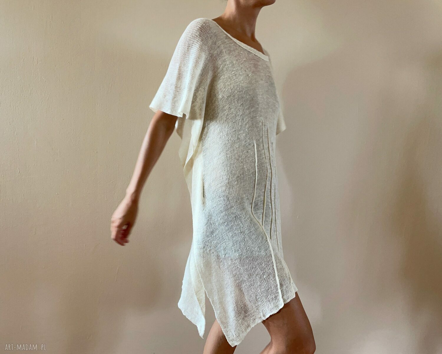Lniana tunika damska w jasnym kremie - 100% len, oversize