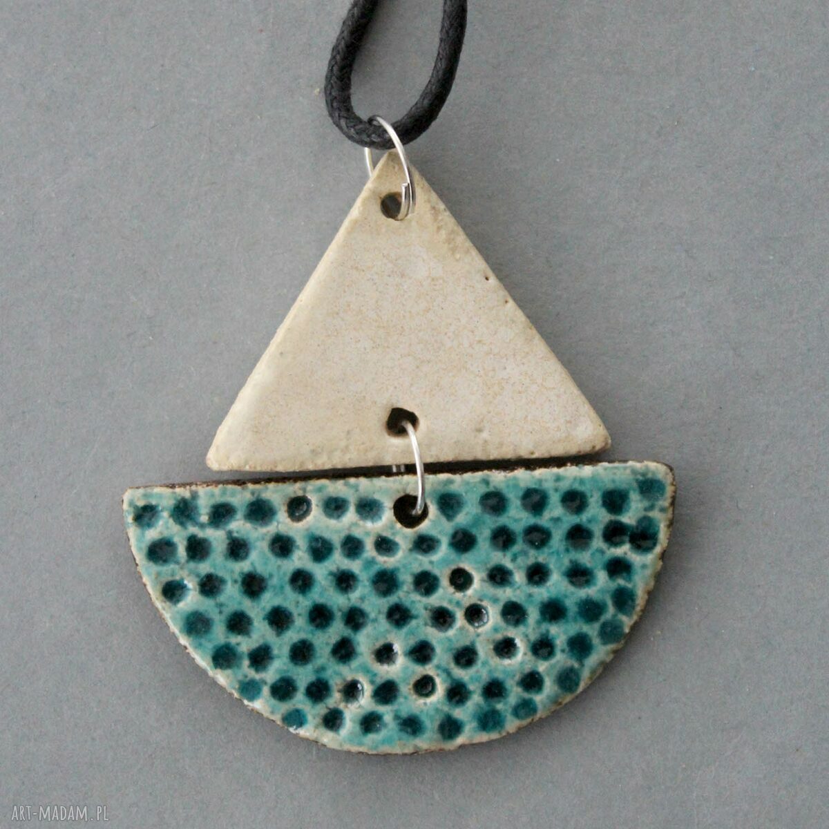 Łódka-naszyjnik ceramiczny