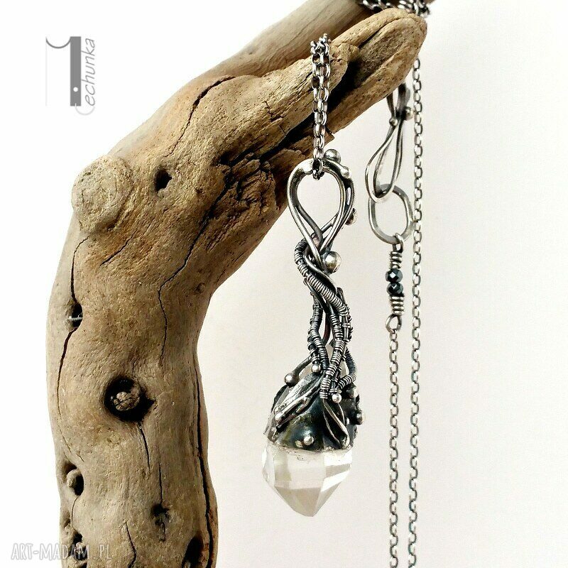 Lodowy amulet srebrny naszyjnik z kryształem górskim handmade (wire wrapping)