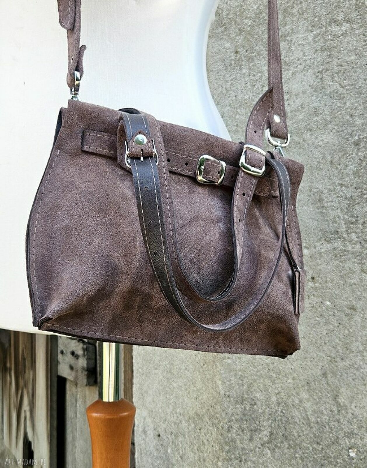 Ręcznie robiona kopertówka damska - elegancki dodatek na wyjątkowe okazje