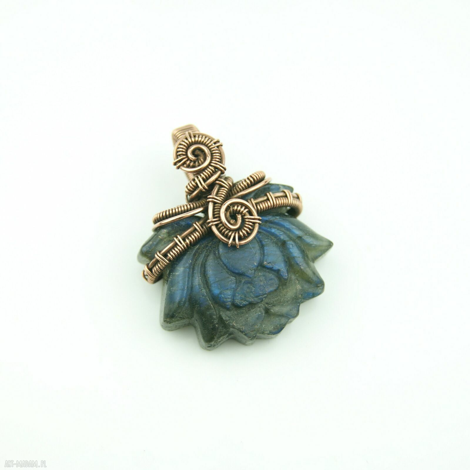 Lotosowy wisiorek z labradorytem - wire wrapping z miedzi