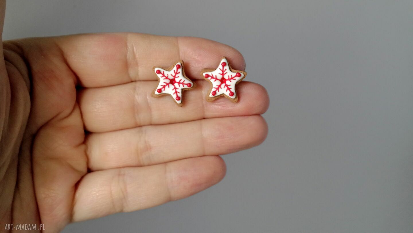 Kolczyki pierniczki kawaii na Boże Narodzenie - lekkie i antyalergiczne